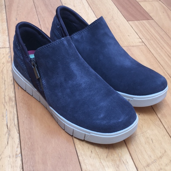 NWOT Ryka Hensley Zip sneakers - Picture 2 of 5